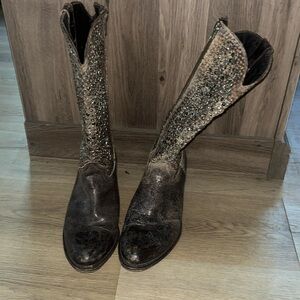 cow girl rhinstone boots